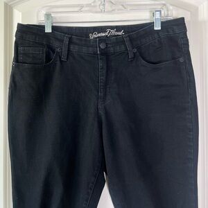 Universal Thread Mid Rise Skinny Distressed Black Jeans 12